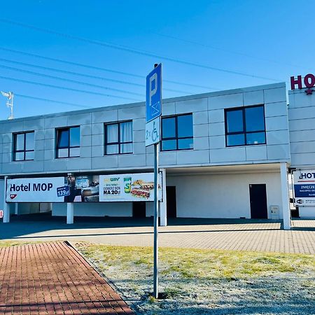 Hotel Mop Olesnica Mala Kurowskie Chalupy Exterior photo